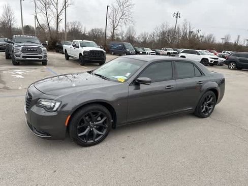 Used 2023 Chrysler 300 S image 17