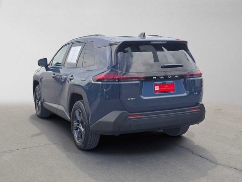 Used 2026 Toyota RAV4 LE FWD image 5