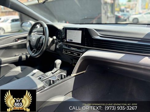 Used 2026 Toyota Camry SE FWD image 13