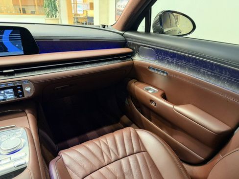 Used 2023 Genesis G90 3.5T image 10