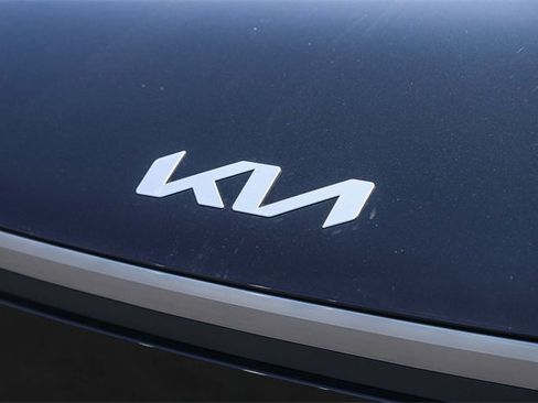 New 2026 Kia EV9 Wind image 6