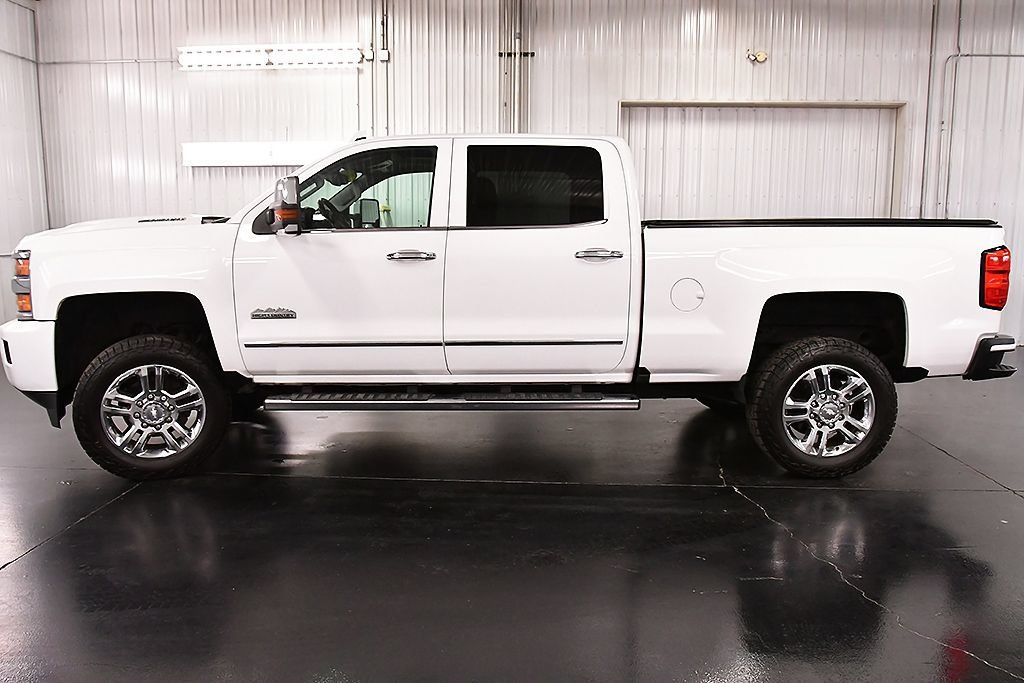Used 2017 Chevrolet Silverado 2500 High Country w/ Duramax Plus Package AWD/4WD image 4