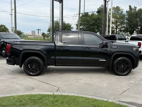 Used 2024 GMC Sierra 1500 Elevation AWD/4WD image 3