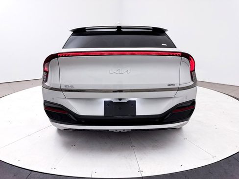 Used 2022 Kia EV6 GT-Line w/ GT-Line Suede Seat Package image 15