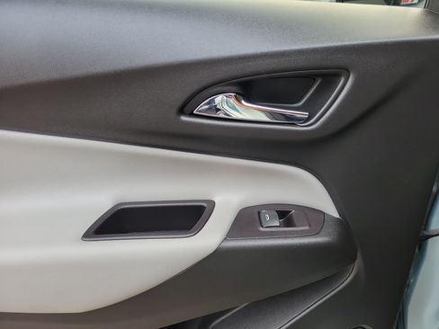 Used 2022 Chevrolet Equinox LT FWD image 12