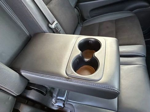 Used 2022 Dodge Durango GT image 36