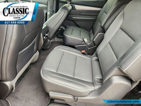 Used 2025 Buick Enclave Preferred FWD image 28
