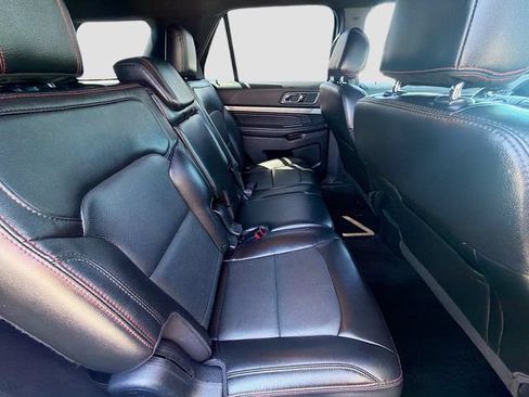 Used 2017 Ford Explorer Sport AWD/4WD image 28