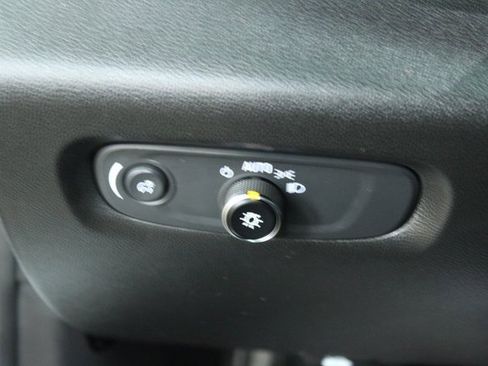 Certified 2023 Chevrolet Traverse Premier w/ LPO, Floor Liner Package image 17