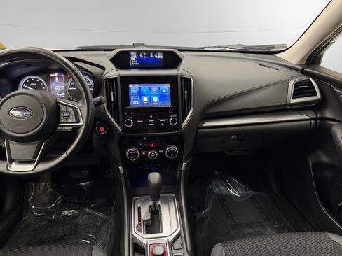 Used 2023 Subaru Forester Premium image 11