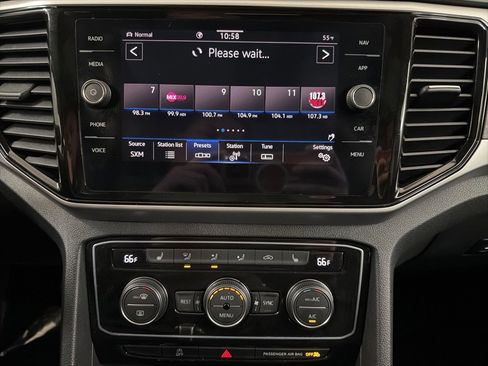 Used 2023 Volkswagen Atlas SEL image 19