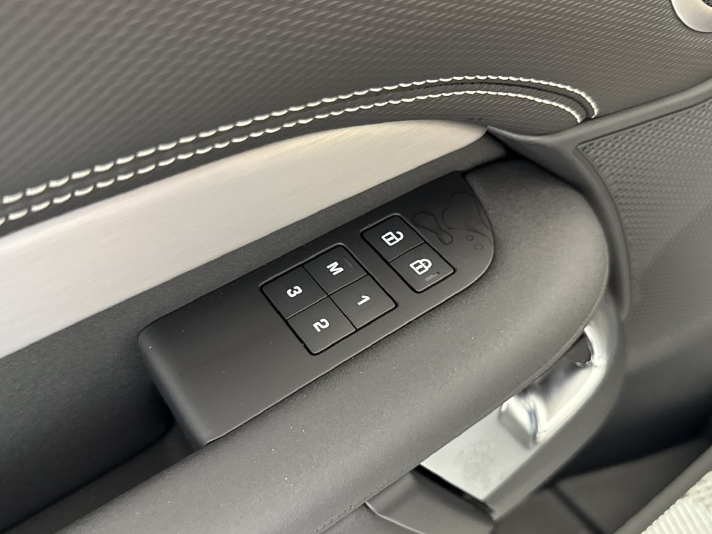 New 2026 Land Rover Discovery Dynamic SE AWD/4WD image 29