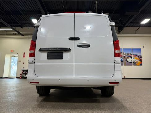 Used 2021 Mercedes-Benz Metris image 18