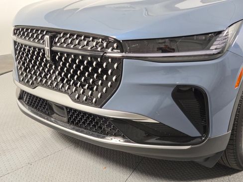 New 2026 Lincoln Nautilus Premier AWD/4WD image 10