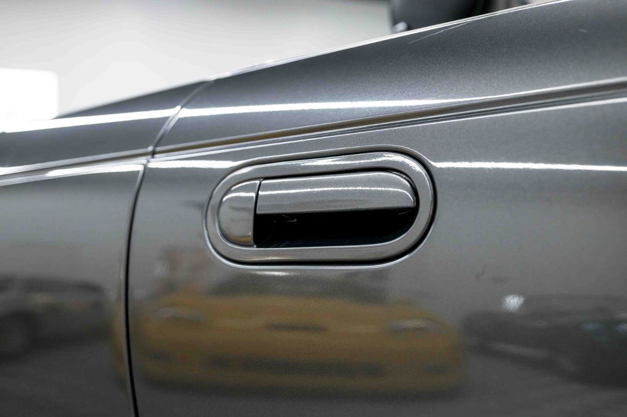 Used 2003 Ford Thunderbird RWD image 27