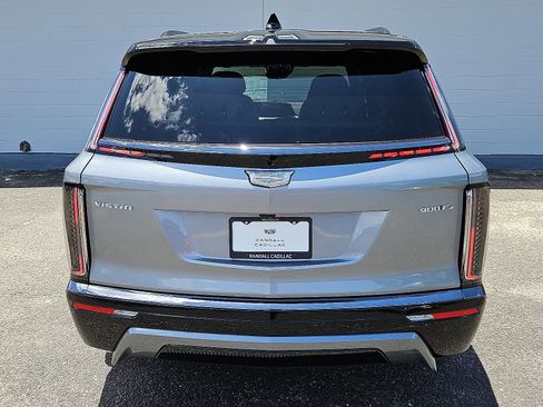 New 2026 Cadillac Vistiq Sport w/ LPO, Floor Liner Package image 4