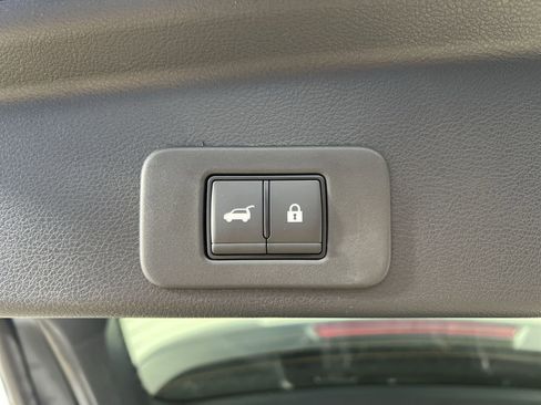 New 2025 Nissan Murano SV image 32