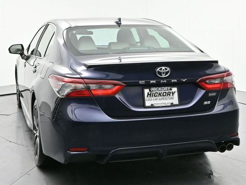 Used 2021 Toyota Camry SE FWD image 5