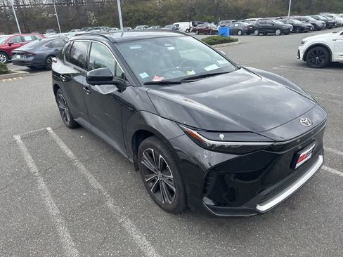 Used 2023 Toyota bZ4X Limited image 10