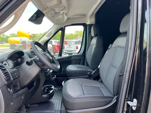 New 2026 RAM ProMaster 2500 FWD image 3