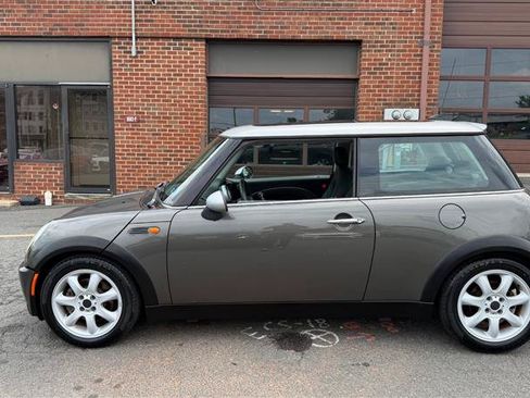 Used 2006 MINI Cooper Hardtop FWD image 6