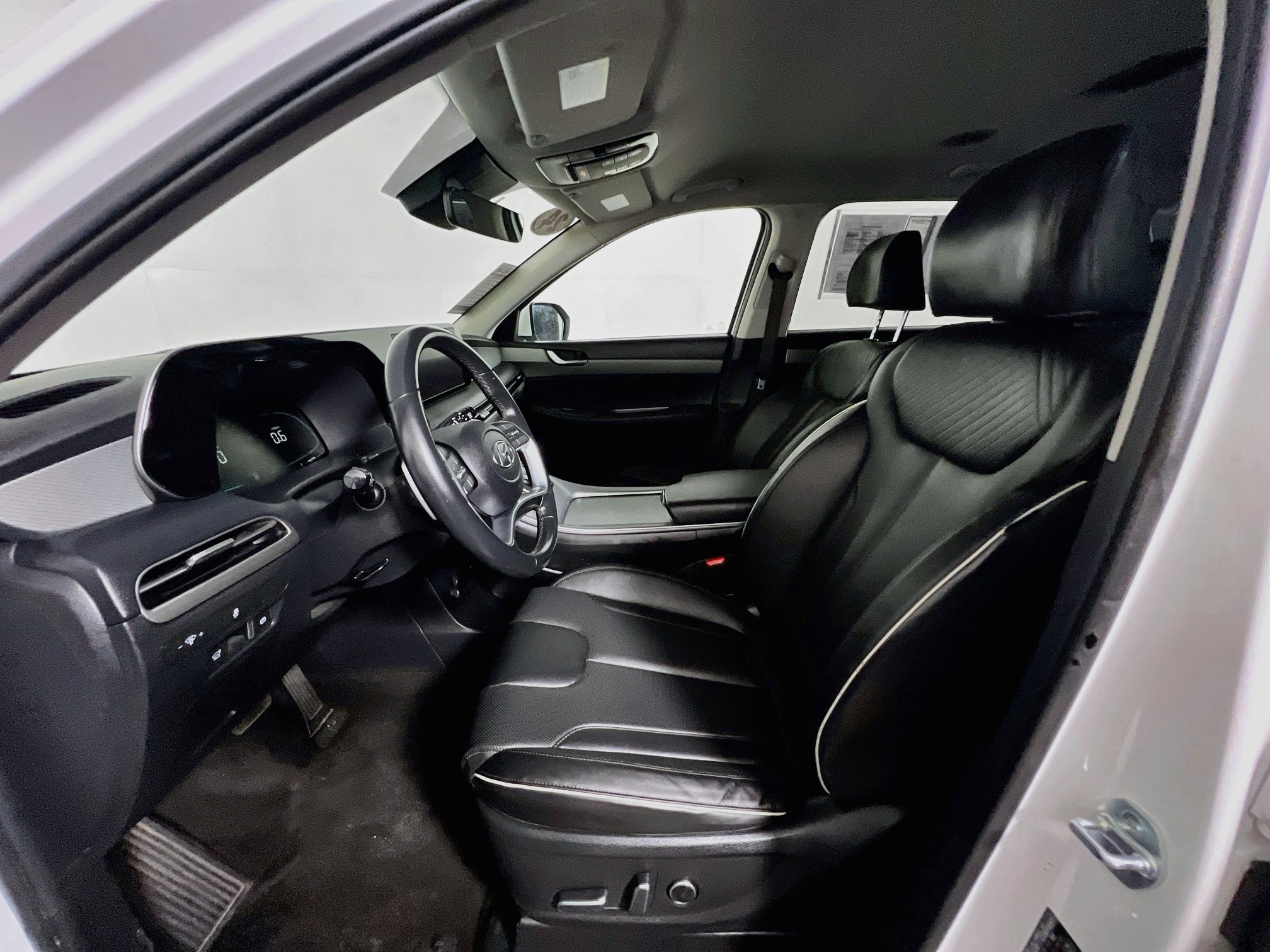 Used 2024 Hyundai Palisade SEL FWD image 14