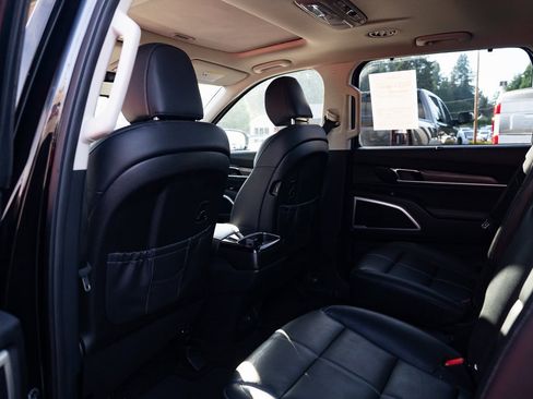 Used 2021 Kia Telluride EX w/ EX Premium Package image 22