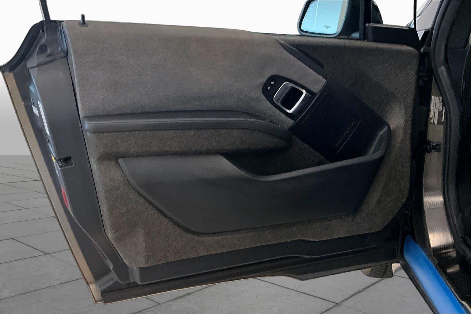 Used 2017 BMW i3 w/ Range Extender RWD image 19