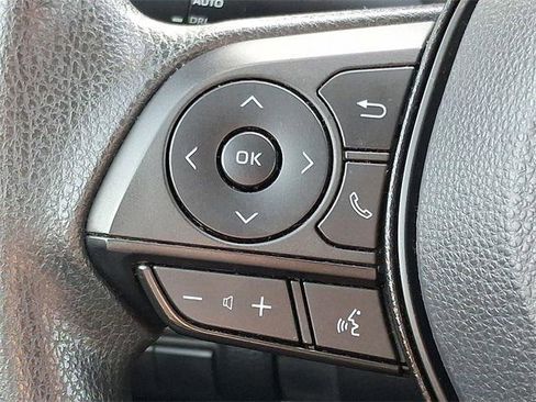 Certified 2022 Toyota Corolla LE image 20