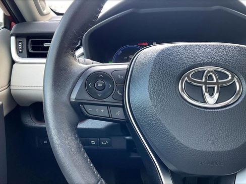 Used 2024 Toyota RAV4 Limited image 23