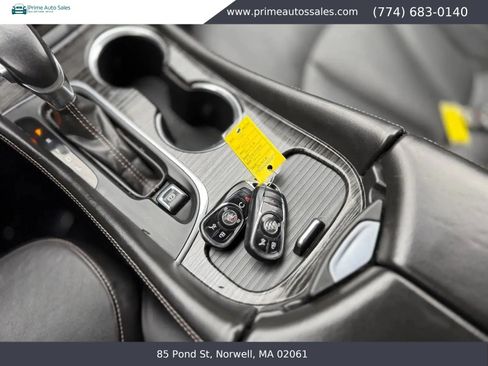 Used 2017 Buick Envision Essence FWD image 33