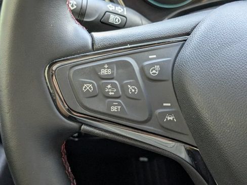 Used 2023 Chevrolet Equinox RS FWD image 32