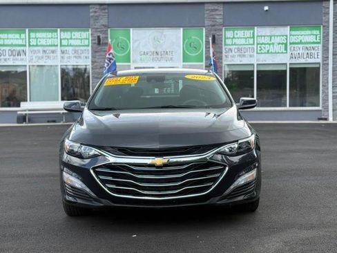 Used 2023 Chevrolet Malibu LT w/ Driver Confidence Package image 3