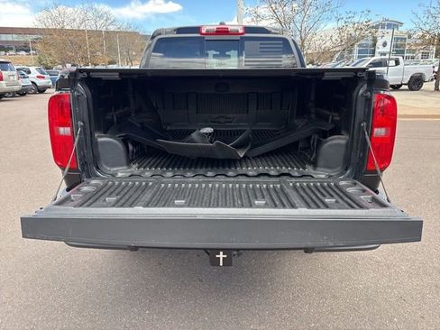 Used 2022 Chevrolet Colorado Z71 AWD/4WD image 9