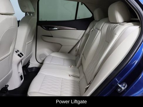 Used 2023 Buick Envision Avenir image 17