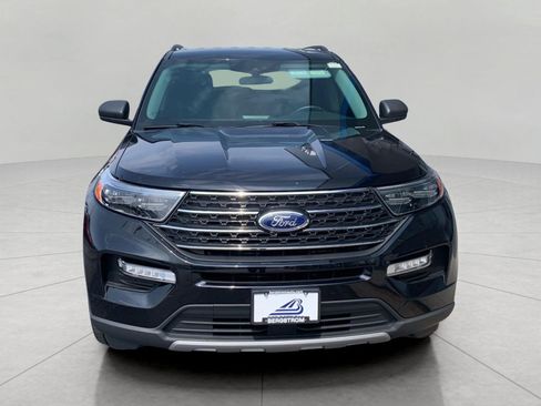 Used 2024 Ford Explorer XLT w/ Equipment Group 202A AWD/4WD image 3