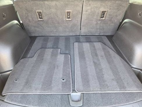 Used 2025 Chevrolet Blazer LT FWD image 29