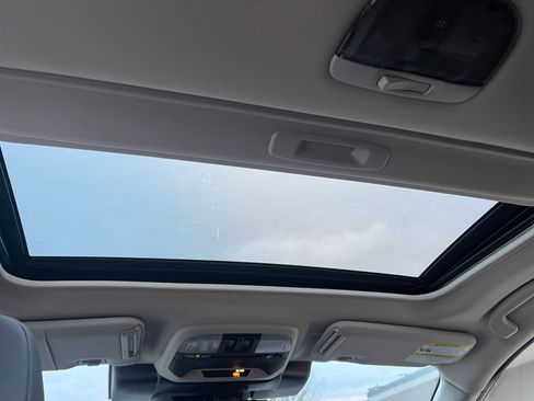 Certified 2025 Subaru Crosstrek 2.5i Limited w/ Crosstrek Mirror Package image 17