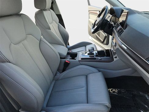 Certified 2023 Audi Q5 2.0T Premium Plus w/ Premium Plus Package image 10