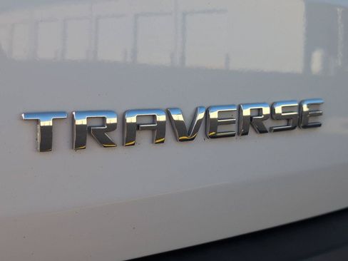 Used 2018 Chevrolet Traverse LT FWD image 6