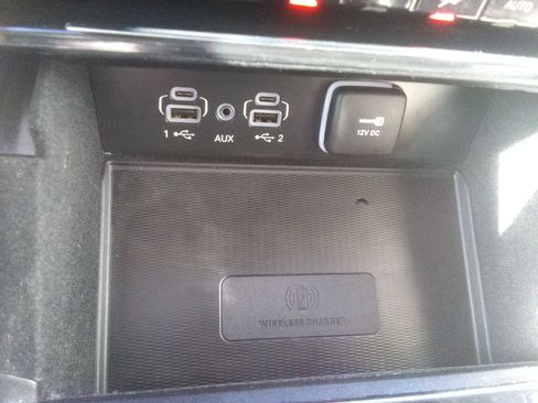 Used 2022 Jeep Grand Cherokee Limited w/ Luxury Tech Group II image 18