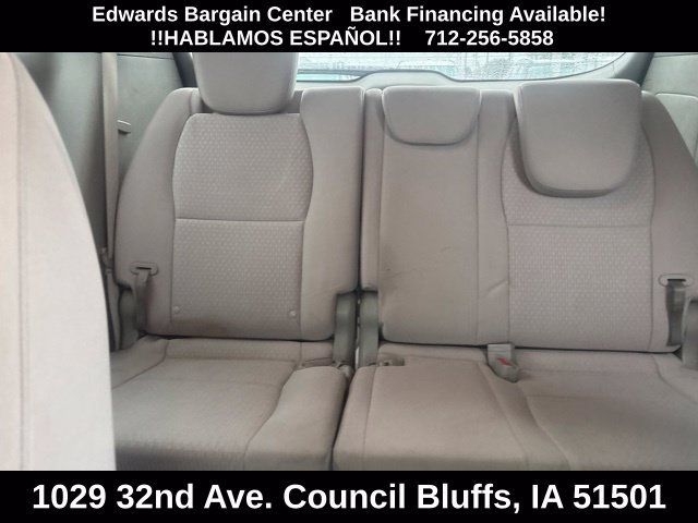 Used 2016 Kia Sedona LX w/ Option Group 020 FWD image 16