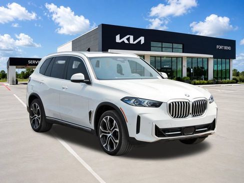 Used 2025 BMW X5 sDrive40i w/ Parking Assistance Package RWD image 3