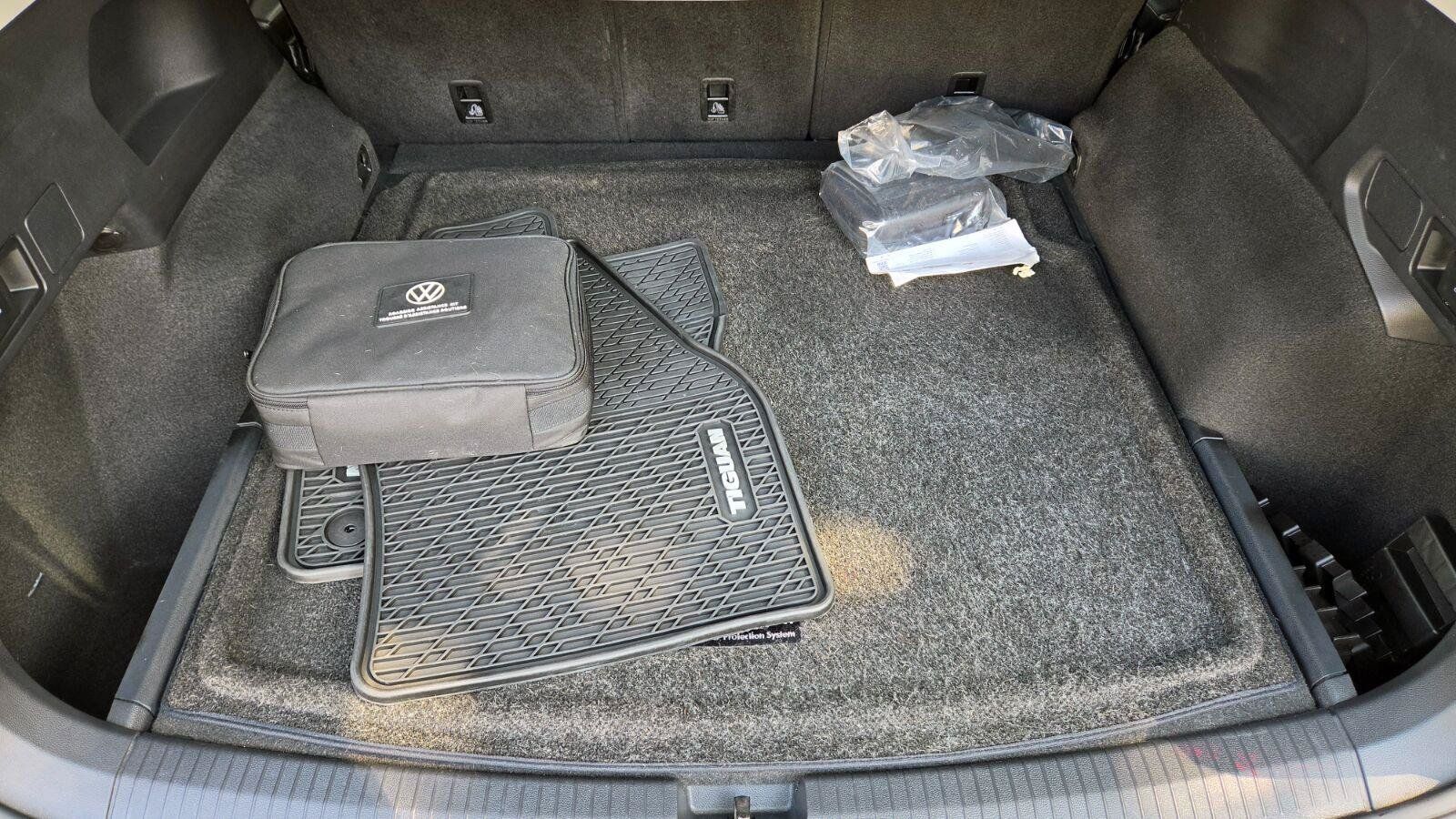 Certified 2023 Volkswagen Tiguan SE AWD/4WD image 58