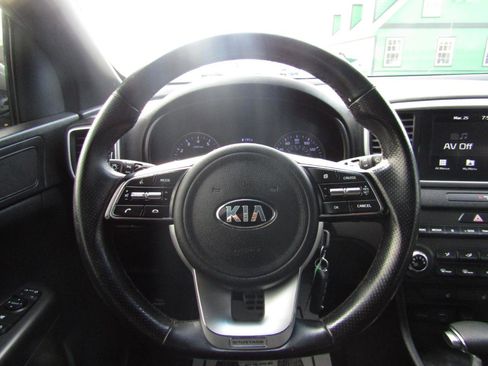 Used 2020 Kia Sportage S image 10