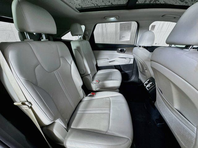 Certified 2023 Kia Sorento X-Line EX AWD/4WD image 28