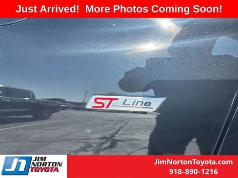 Used 2023 Ford Escape ST-Line Select w/ Tech Pack #2 AWD/4WD image 2