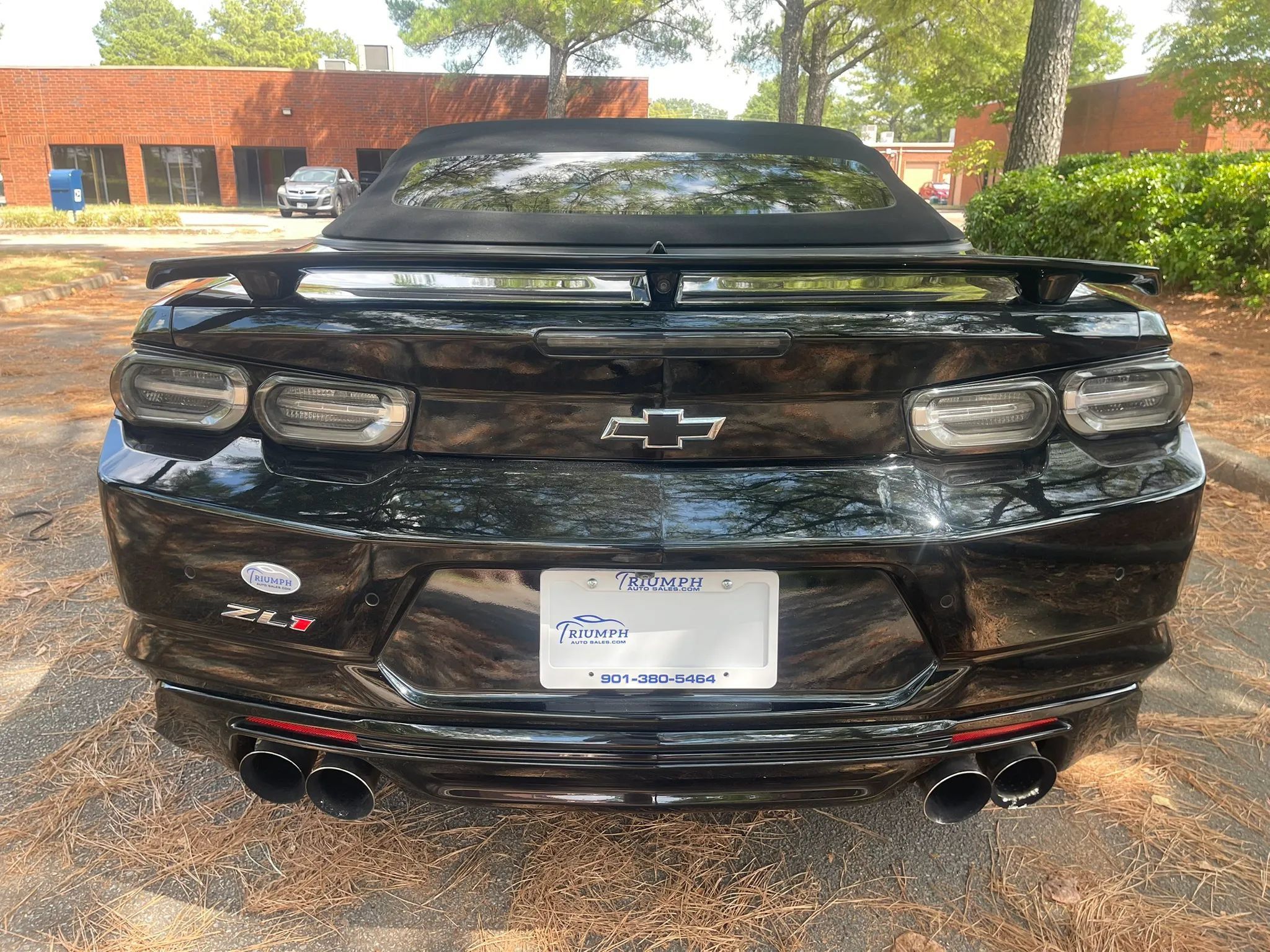 Used 2019 Chevrolet Camaro ZL1 RWD image 6
