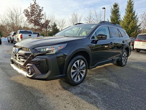 Certified 2023 Subaru Outback Limited image 3