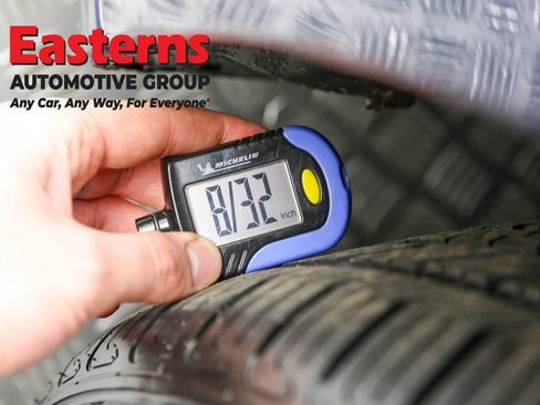 Used 2023 Tesla Model 3 Standard Range image 27